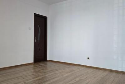 Apartament cu 2 camere semidecomandat în Progresul - 2