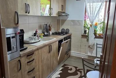 Vand apartament 3 camere decomandate, proprietar de nou, micro 20 - 5