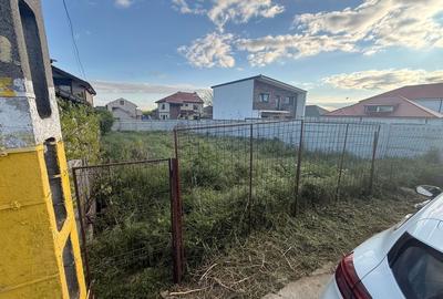 Teren de 300 mp, în Valu lui Traian