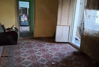 Vand ap.2cam.conf. 1 semidecomandat de 4 etaje Vand ap.2cam.conf. 1 semidecomandat de 4 etaje - 1