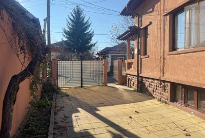 Casă individuală cu 5 camere cu Canalizare în Cetate - 2