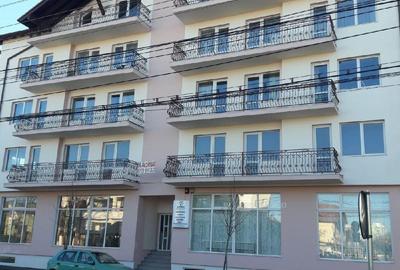 Spațiu comercial, de 200 mp, în Central - 2