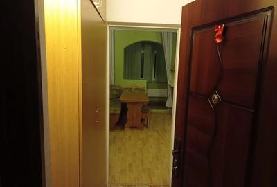 Inchiriez apartament 2 camere - 3