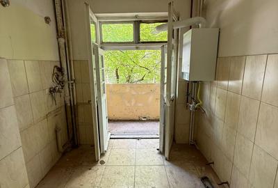 Apartament cu 2 camere decomandat, mobilat în Regie - 6