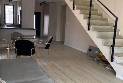 Casă cu 4 camere cu Teren 300 Mp în Central - 1
