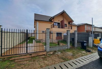 Casă cu 4 camere în Dumbrăvița - 2