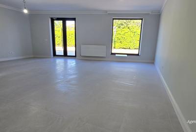 Spatiucomercial la parter mai sus de Liceul Laurian - 3