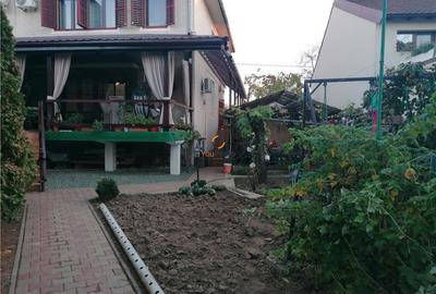 Casă cu 9 camere cu Teren 300 Mp în Lunei - 1