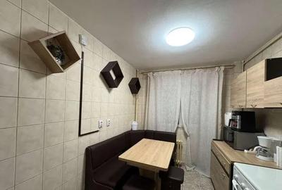 Apartament cu 2 camere decomandat, mobilat în Tei - 16