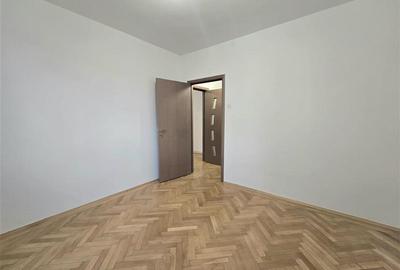 Apartament cu 2 camere semidecomandat în 1 Mai - 9