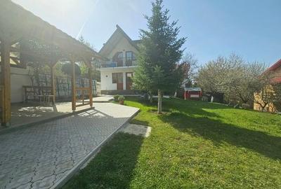 VILĂ ELEGANTĂ CU PRIVELIȘTE DEOSEBITĂ – VALENII DE MUNTE - 15