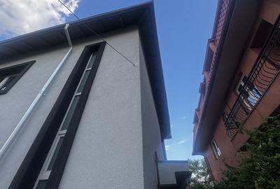 Casa bifamiliala- 2 apartamente in vila 1 Mai- PROASPĂT RENOVAT - 2