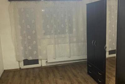 Garsonieră decomandată în Între Lacuri - 4