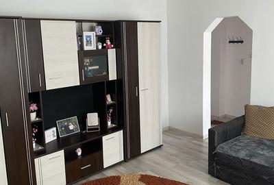 Apartament cu 3 camere decomandat în Petru Rareș - 2