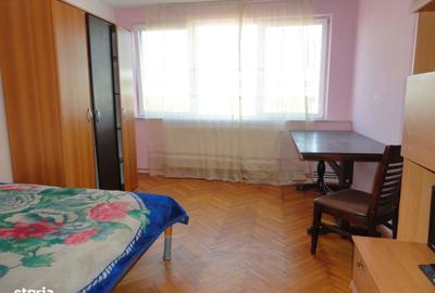 Apartament cu 2 camere decomandat în Romanilor - 10