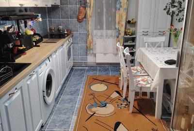 Apartament cu 3 camere decomandat în Central - 2