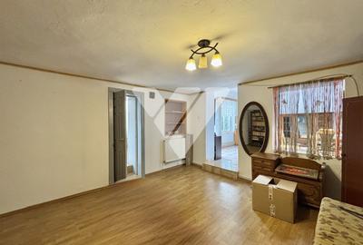 Casă individuală cu 8 camere cu Canalizare în Central - 6