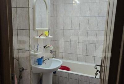 Apartament 3 camere, 70 mp, Soarelui - 3