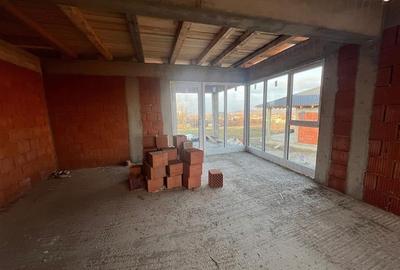 RECO Casa plan parter cu 3 dormitoare-la rosu- Paleu - 12