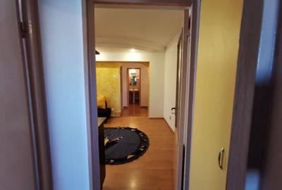 Apartament cu 3 camere semidecomandat în Central - 7