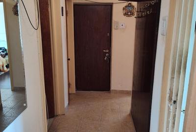 Apartament cu 3 camere decomandat, mobilat în Alexandru Obregia - 11
