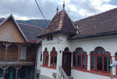 Casă cu 6 camere în Rucăr - 6