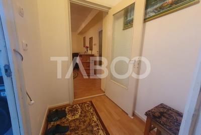 Apartament 2 camere etaj 2  semidecomandat 52 mp utili zona Campului - 8