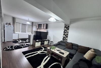Apartament cu 2 camere semidecomandat în Florești