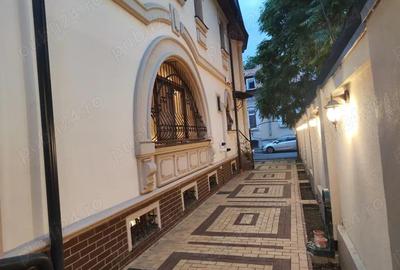 Casă cu 6 camere cu Teren 230 Mp în Titulescu - 6