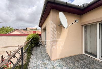 Casă individuală cu 8 camere cu Canalizare în Fratelia - 9