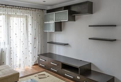 Apartament cu 3 camere semidecomandat în Girocului - 2