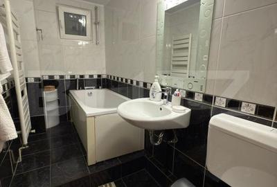 Apartament cu 3 camere decomandat în Peneș Curcanul