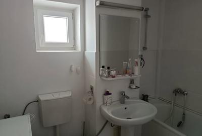 Garsonieră decomandată în Central - 2