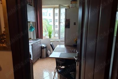 Vand Apartament 2 camere Central - 2
