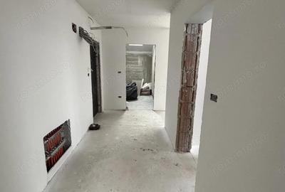 Apartament cu 2 camere decomandat în Buziașului