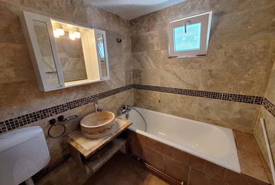 Apartament cu 3 camere semidecomandat în Drumul Taberei