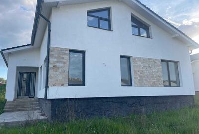 Casă cu 4 camere în Șura Mare - 6