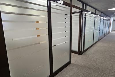 Birou, de 45.880001068115 mp, în Băneasa - 1