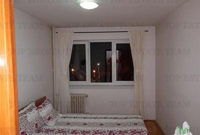 Apartament spatios 3 camere, aproape de metrou, langa Bulevardul Alexandru Obreg Apartament spatios 3 camere, aproape de metrou, langa Bulevardul Alexandru Obreg - 4