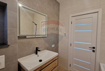 Casă cu 3 camere cu Teren 400 Mp în Crevedia - 12