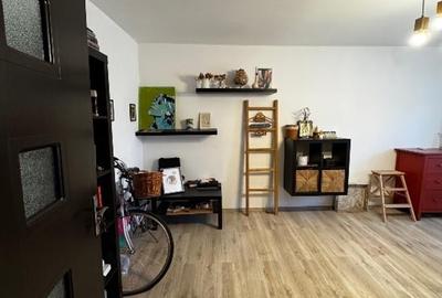 Garsonieră decomandată în Tei - 4