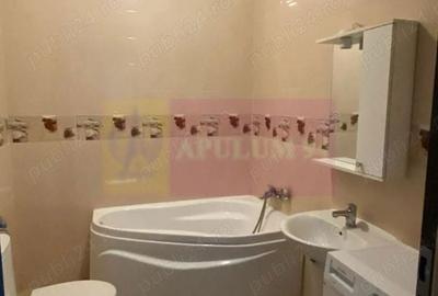 Garsonieră decomandată în Roșu