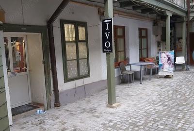 Inchiriez spatiu comercial cca 45 mp ultracentral in Sibiu pe Balcescu in curte cu vad f bun 550 E. - 5