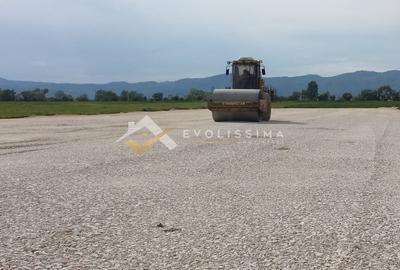 Teren intravilan 2.700 mp Cristian zona industriala - 1