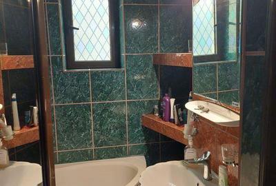 Apartament cu 4 camere decomandat în Central - 2