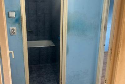 Apartament cu 3 camere în Traian - 9