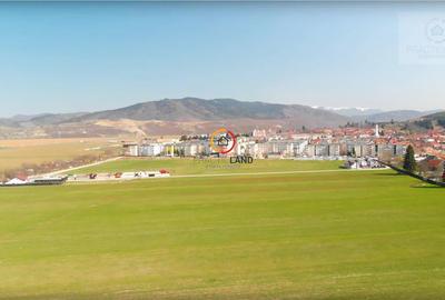 Teren de 15284 mp, în Central - 6