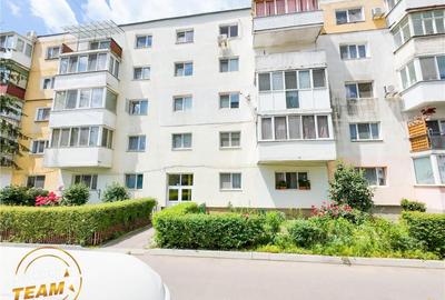 LIVE!Decomandat,pe 4camere,zonare linistita,compozitie frumo - 2