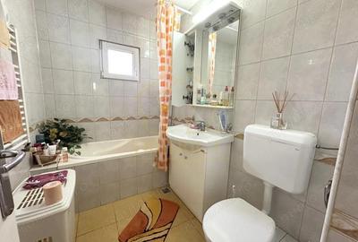 Apartament cu 3 camere decomandat, mobilat în Soarelui