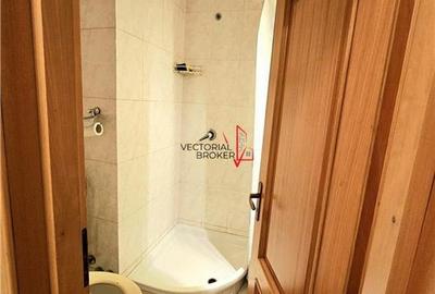 4 Camere Unirii, Punctul 0 al Capitalei, 1 minut metrou - 15